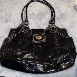 Black shoulder purse